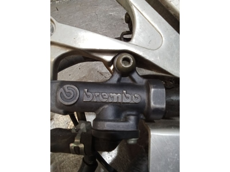 Recambio de pinza freno trasera izquierda para yamaha yzf-r yzf-r6 (rj03) referencia OEM IAM   BOMBA FRENO