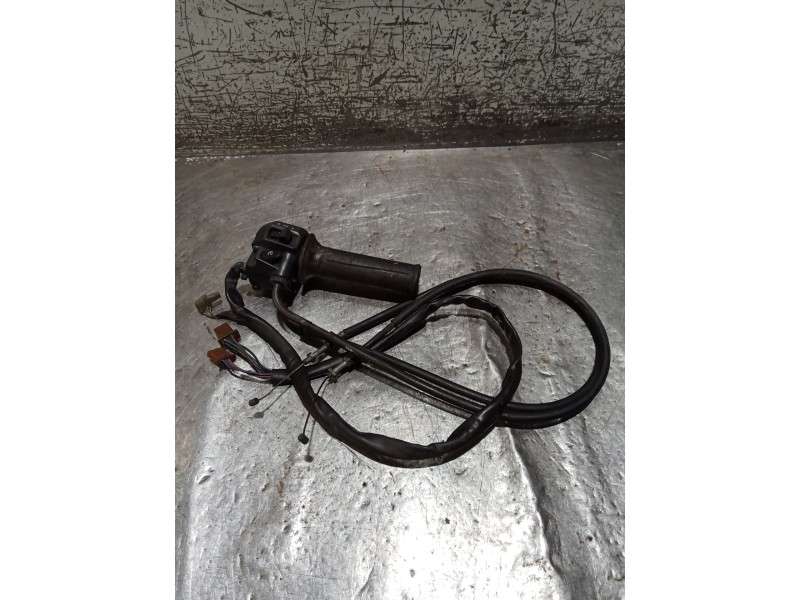 Recambio de pedal acelerador para yamaha yzf-r yzf-r6 (rj03) referencia OEM IAM   PUÑO ACELERADOR