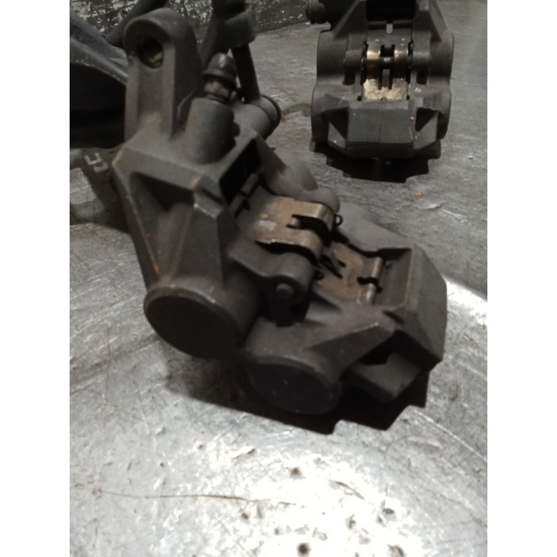 Recambio de pinza freno delantera derecha para yamaha yzf-r yzf-r6 (rj03) referencia OEM IAM   PINZAS DE FRENO