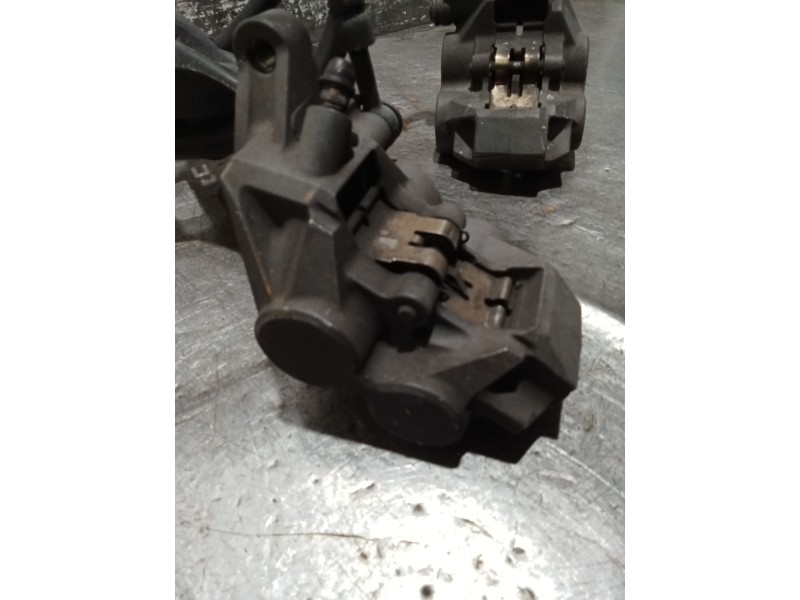 Recambio de pinza freno delantera derecha para yamaha yzf-r yzf-r6 (rj03) referencia OEM IAM   PINZAS DE FRENO