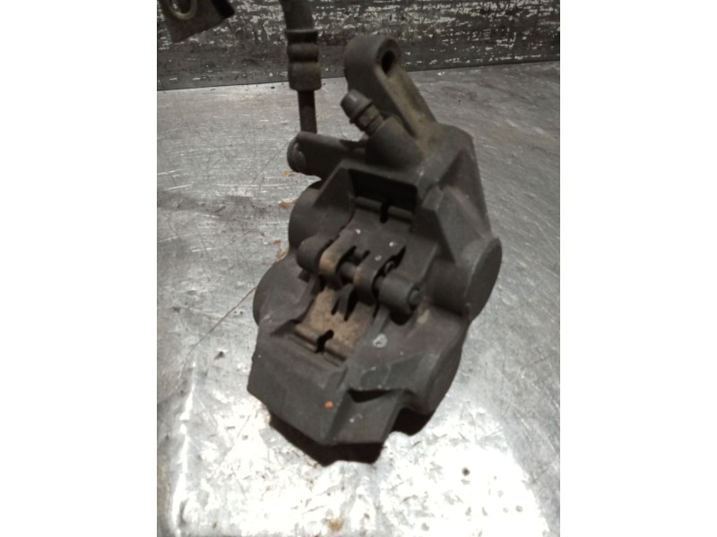 Recambio de pinza freno delantera derecha para yamaha yzf-r yzf-r6 (rj03) referencia OEM IAM   PINZAS DE FRENO