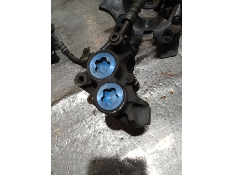 Recambio de pinza freno delantera derecha para yamaha yzf-r yzf-r6 (rj03) referencia OEM IAM   PINZAS DE FRENO