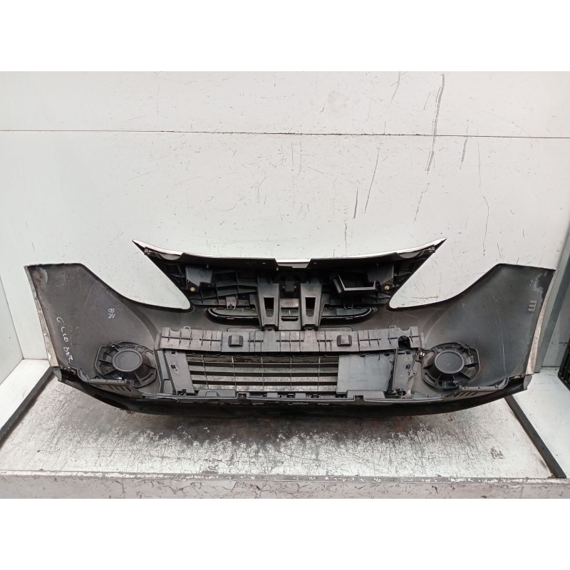 Recambio de paragolpes delantero para renault clio iii (br0/1, cr0/1) 1.2 16v (br02, br0j, br11, cr02, cr0j, cr11) referencia OE
