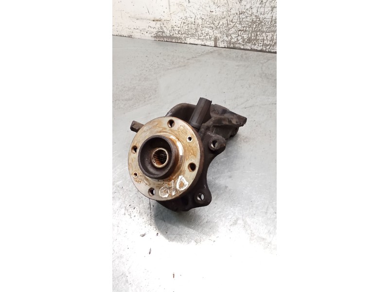 Recambio de mangueta delantera derecha para citroën c3 ii (sc_) 1.0 vti 68 referencia OEM IAM   09