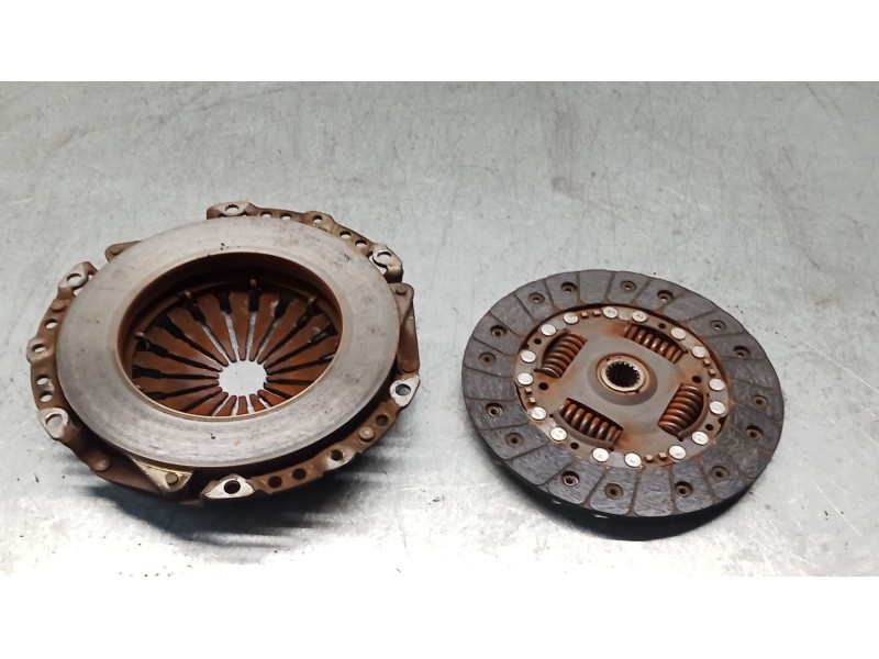 Recambio de kit embrague para citroën c3 ii (sc_) 1.0 vti 68 referencia OEM IAM 9801139380  09