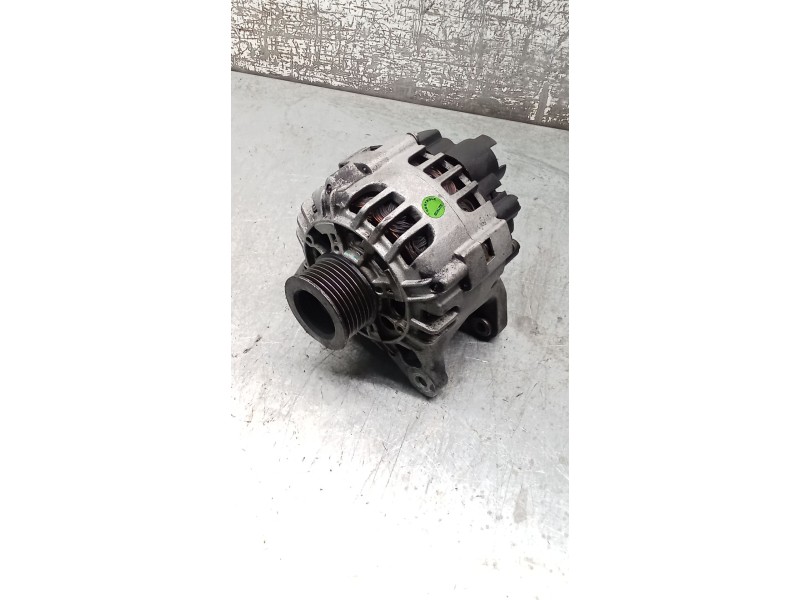Recambio de alternador para renault clio iii (br0/1, cr0/1) 1.2 16v (br02, br0j, br11, cr02, cr0j, cr11) referencia OEM IAM TG9B