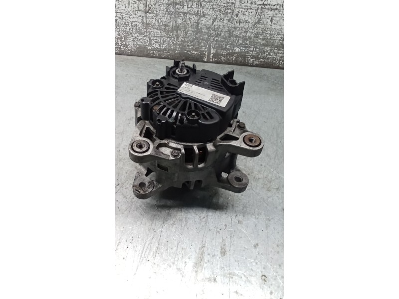 Recambio de alternador para renault clio iii (br0/1, cr0/1) 1.2 16v (br02, br0j, br11, cr02, cr0j, cr11) referencia OEM IAM TG9B