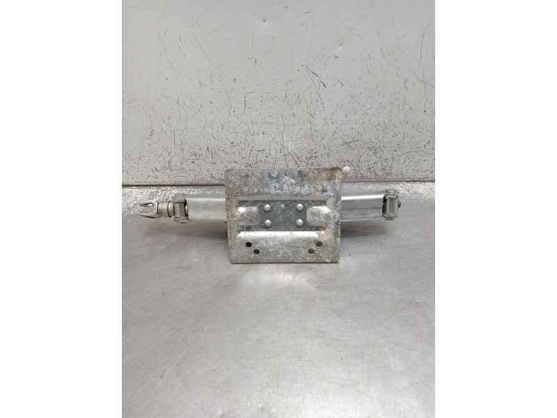 Recambio de gato para tata xenon 2.2 dci referencia OEM IAM   2008