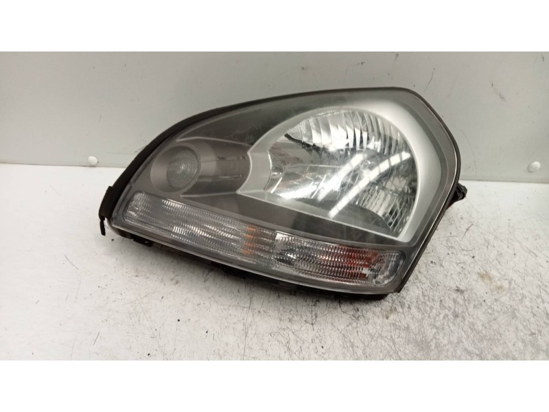 Recambio de faro izquierdo para hyundai tucson (jm) 2.0 crdi style referencia OEM IAM   