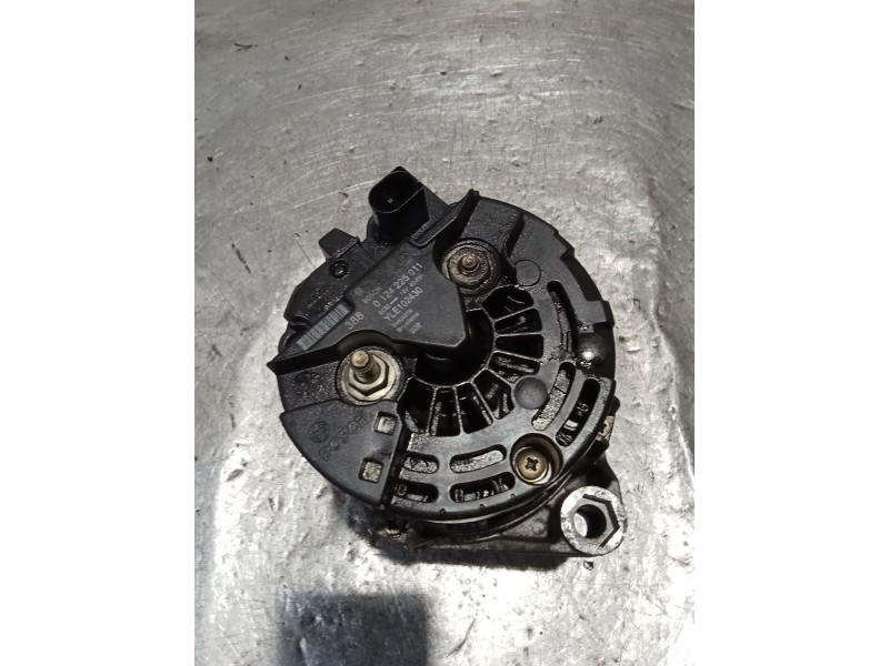 Recambio de alternador para rover 45 i hatchback (rt) 1.6 referencia OEM IAM 0124225011 YLE102430 