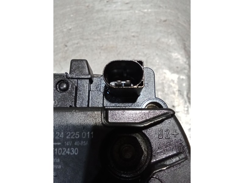 Recambio de alternador para rover 45 i hatchback (rt) 1.6 referencia OEM IAM 0124225011 YLE102430 