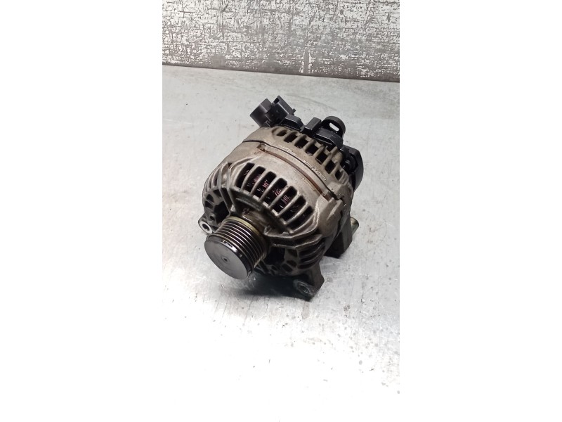 Recambio de alternador para peugeot 307 sw (3h) 2.0 hdi 110 referencia OEM IAM 9646321880 0124525035 150A