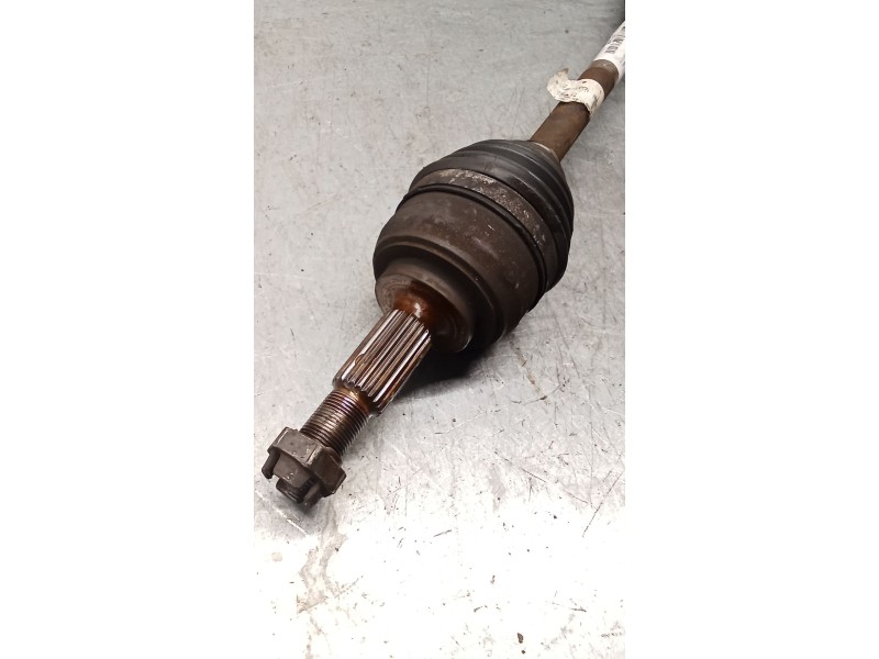 Recambio de transmision delantera izquierda para renault clio iii (br0/1, cr0/1) 1.2 16v (br02, br0j, br11, cr02, cr0j, cr11) re
