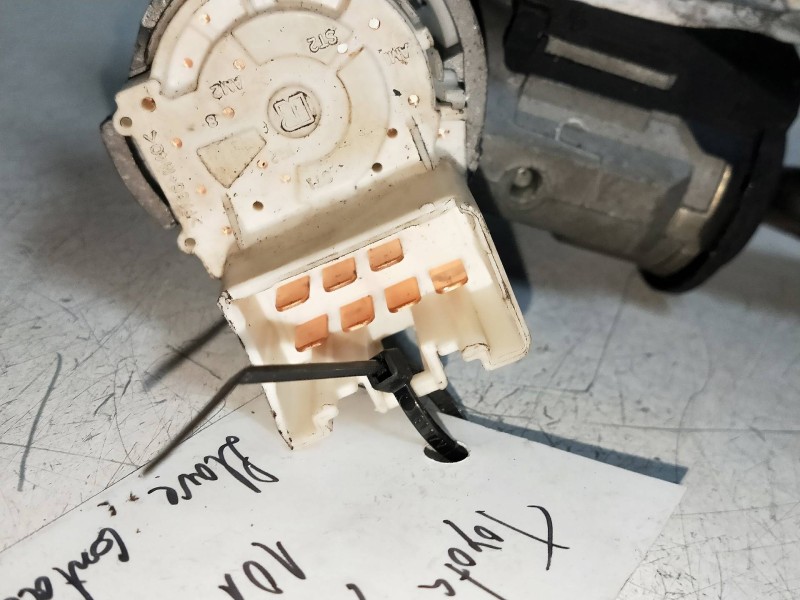 Recambio de conmutador de arranque para toyota yaris 1.0 cat referencia OEM IAM N0502241256B  