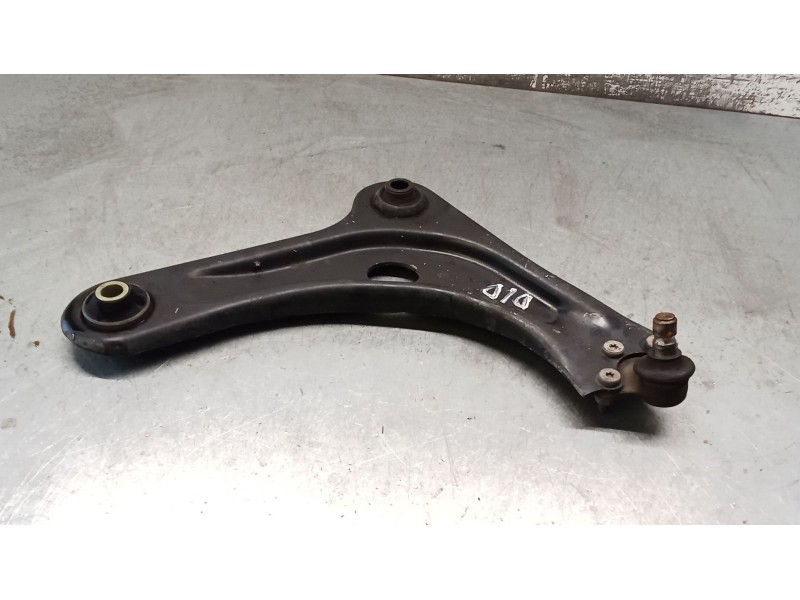 Recambio de brazo suspension inferior delantero derecho para citroën c3 ii (sc_) 1.0 vti 68 referencia OEM IAM   09