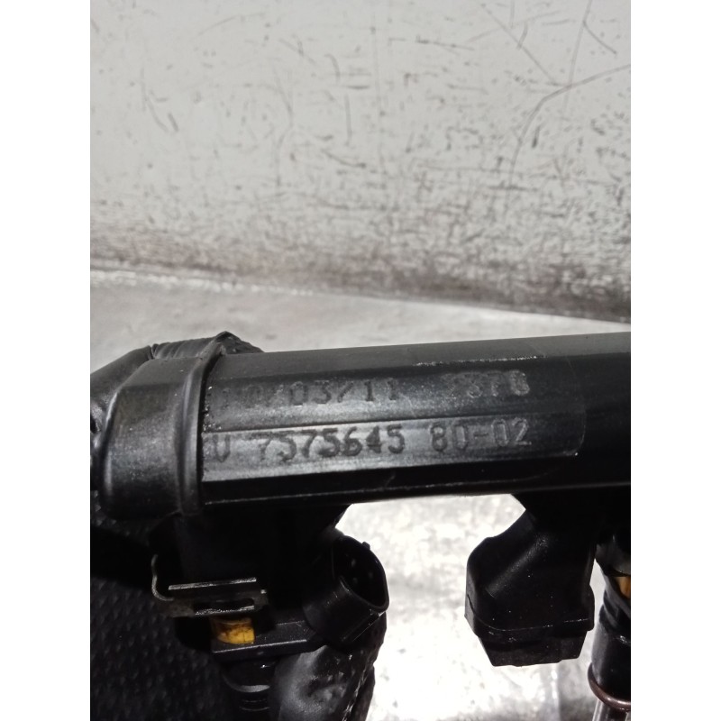 Recambio de rampa inyectora para citroën c5 iii (rd_) 1.6 vti 120 referencia OEM IAM 75756458002  