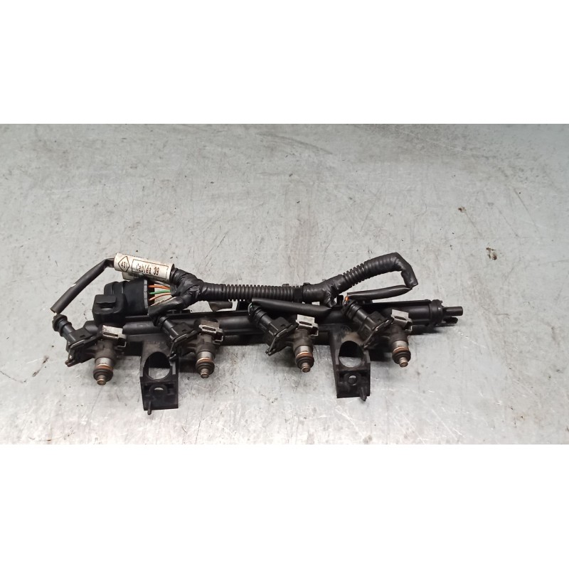 Recambio de rampa inyectora para renault clio iii (br0/1, cr0/1) 1.2 16v (br02, br0j, br11, cr02, cr0j, cr11) referencia OEM IAM