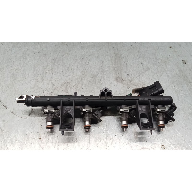 Recambio de rampa inyectora para renault clio iii (br0/1, cr0/1) 1.2 16v (br02, br0j, br11, cr02, cr0j, cr11) referencia OEM IAM
