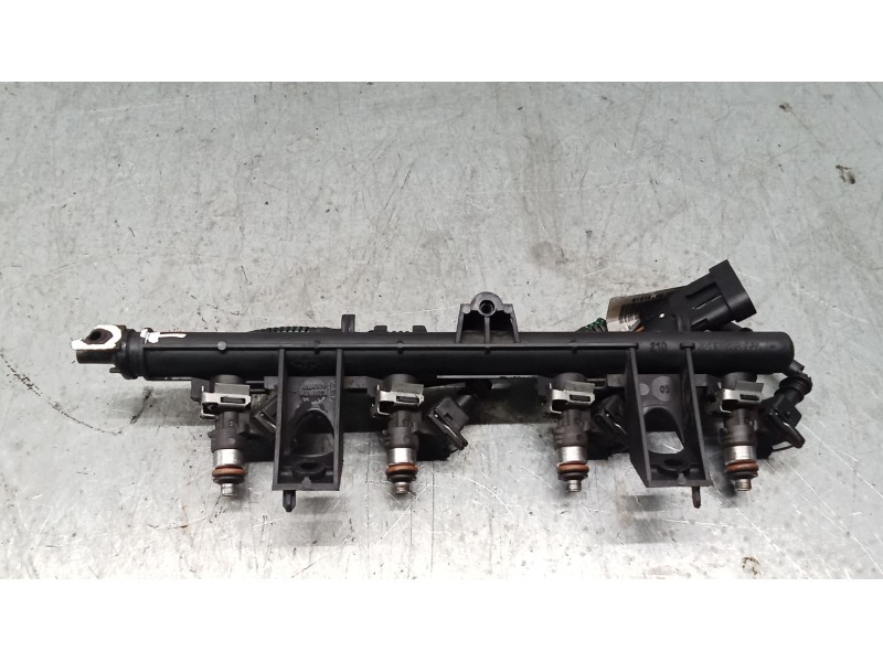 Recambio de rampa inyectora para renault clio iii (br0/1, cr0/1) 1.2 16v (br02, br0j, br11, cr02, cr0j, cr11) referencia OEM IAM
