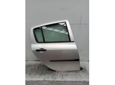 Recambio de puerta trasera derecha para renault clio iii (br0/1, cr0/1) 1.2 16v (br02, br0j, br11, cr02, cr0j, cr11) referencia 