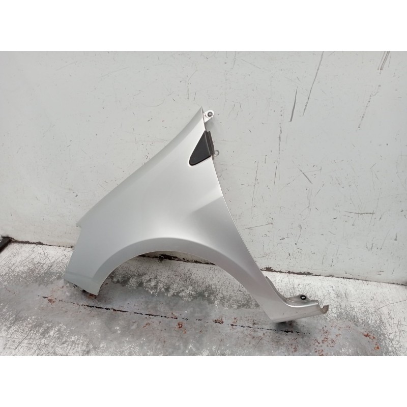 Recambio de aleta delantera izquierda para renault clio iii (br0/1, cr0/1) 1.2 16v (br02, br0j, br11, cr02, cr0j, cr11) referenc