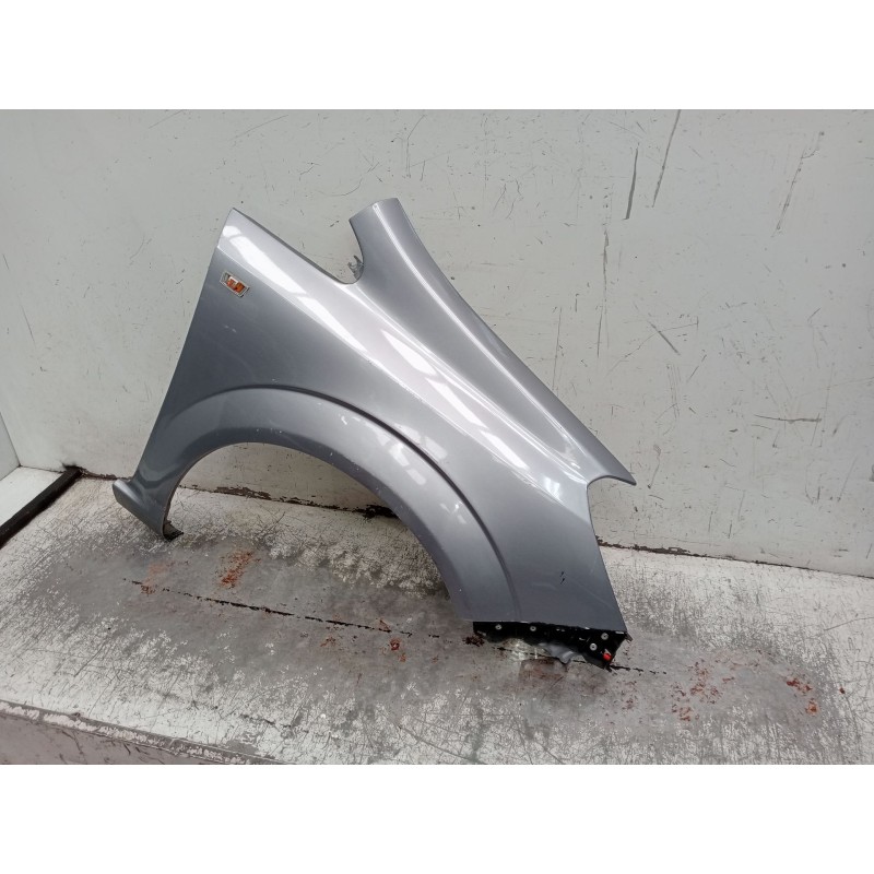 Recambio de aleta delantera derecha para opel zafira / zafira family b (a05) 1.9 cdti (m75) referencia OEM IAM   