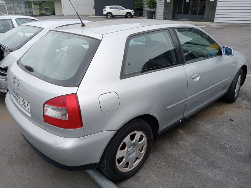 audi a3 (8l1) del año 2001