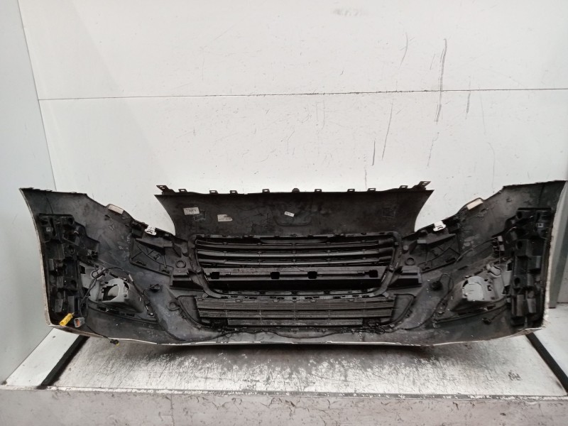 Recambio de paragolpes delantero para peugeot 5008 (0u_, 0e_) 1.6 bluehdi 120 referencia OEM IAM   