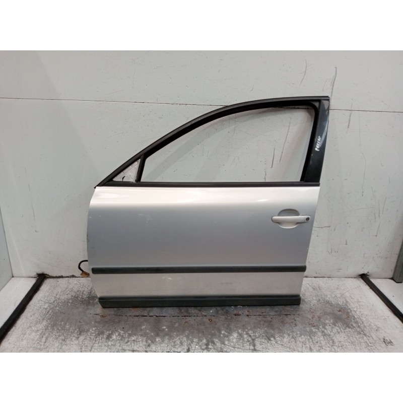 Recambio de puerta delantera derecha para volkswagen passat b3/b4 (3a2, 35i) 1.9 tdi referencia OEM IAM  4P 