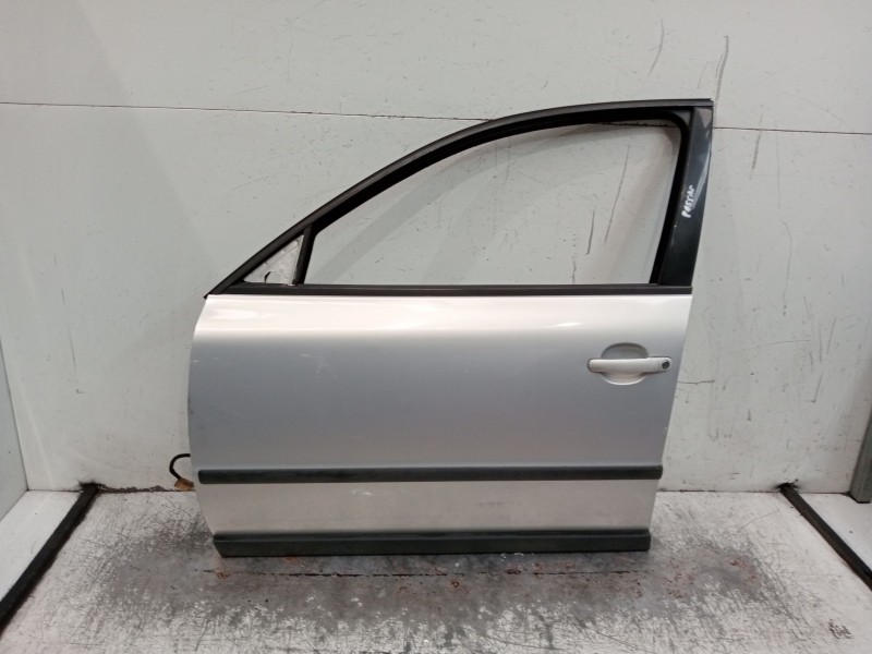 Recambio de puerta delantera derecha para volkswagen passat b3/b4 (3a2, 35i) 1.9 tdi referencia OEM IAM  4P 