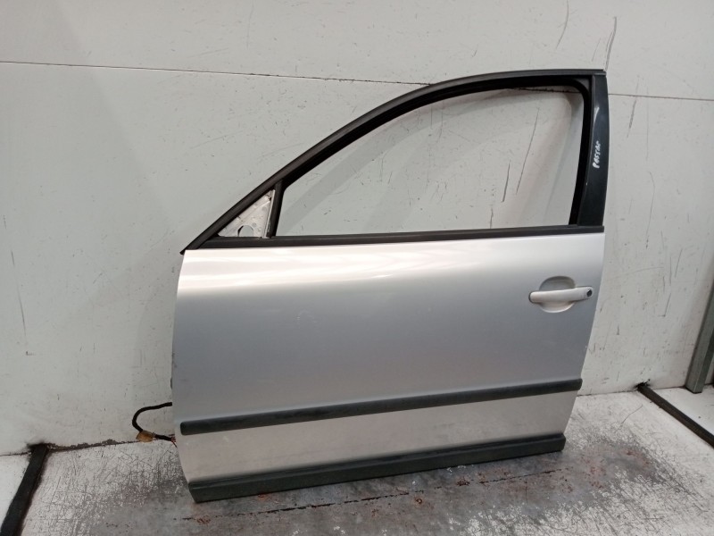 Recambio de puerta delantera derecha para volkswagen passat b3/b4 (3a2, 35i) 1.9 tdi referencia OEM IAM  4P 
