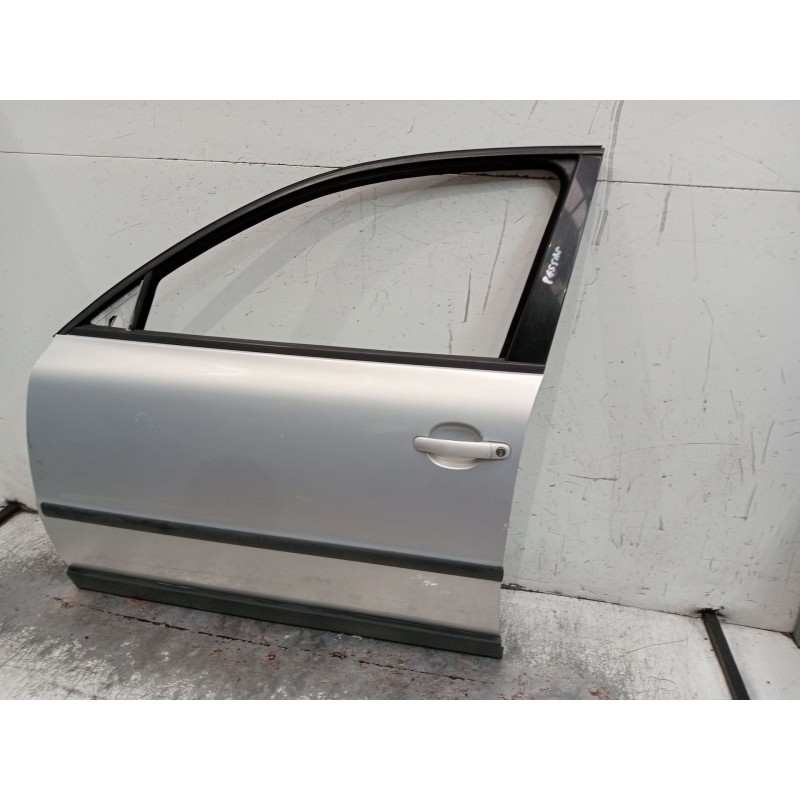 Recambio de puerta delantera derecha para volkswagen passat b3/b4 (3a2, 35i) 1.9 tdi referencia OEM IAM  4P 