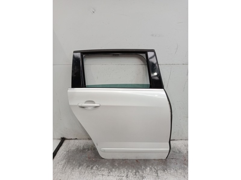 Recambio de puerta trasera derecha para peugeot 5008 (0u_, 0e_) 1.6 bluehdi 120 referencia OEM IAM  5P 