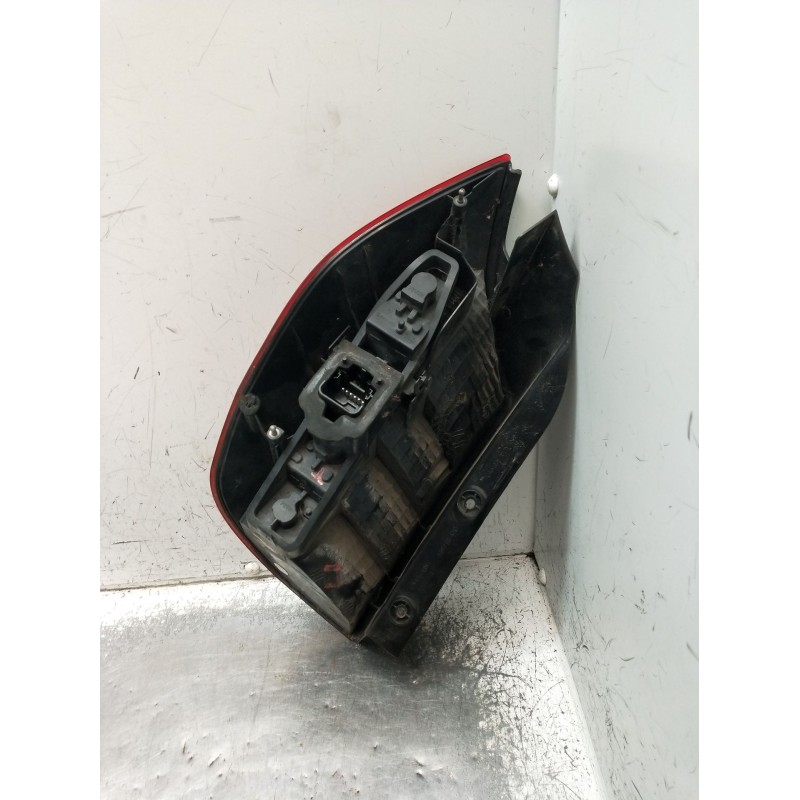 Recambio de piloto trasero izquierdo para renault grand scénic ii (jm0/1_) 1.9 dci (jm14) referencia OEM IAM   