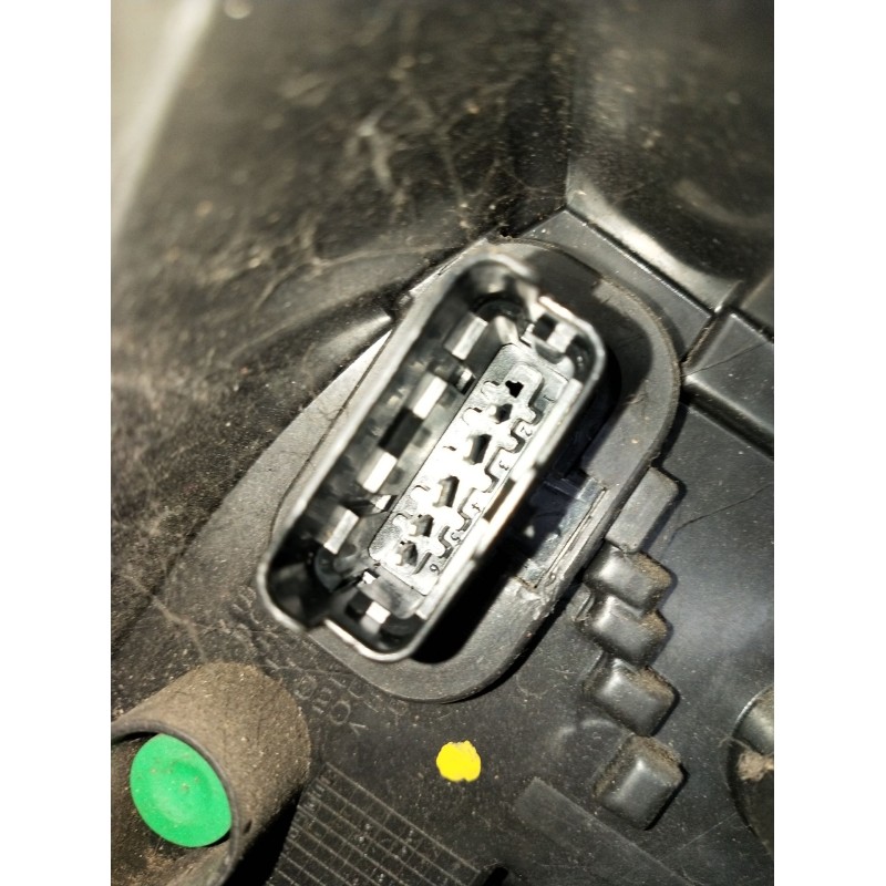 Recambio de piloto trasero derecho para renault clio iii (br0/1, cr0/1) 1.2 16v (br02, br0j, br11, cr02, cr0j, cr11) referencia 