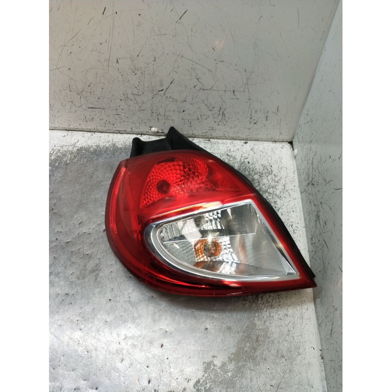 Recambio de piloto trasero izquierdo para renault clio iii (br0/1, cr0/1) 1.2 16v (br02, br0j, br11, cr02, cr0j, cr11) referenci