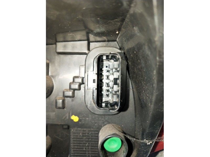 Recambio de piloto trasero izquierdo para renault clio iii (br0/1, cr0/1) 1.2 16v (br02, br0j, br11, cr02, cr0j, cr11) referenci
