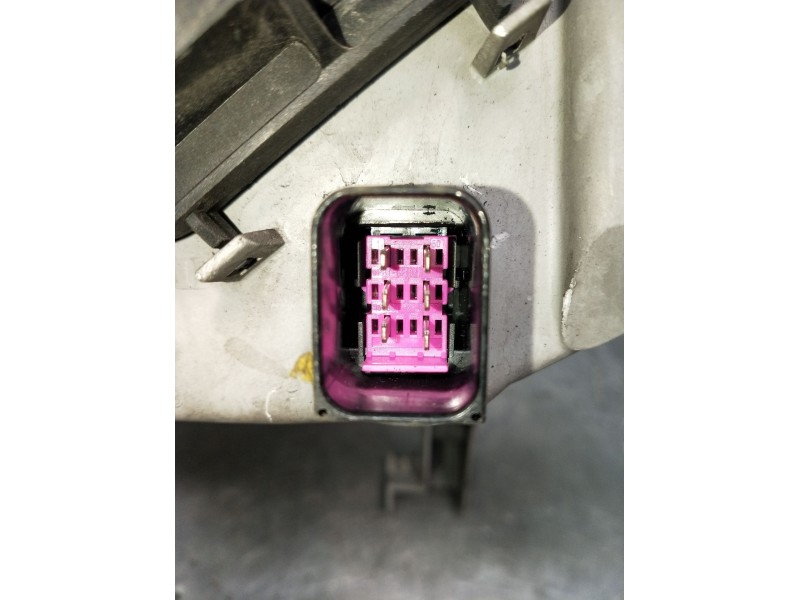 Recambio de faro derecho para rover 45 i hatchback (rt) 1.6 referencia OEM IAM XBC104520  2000