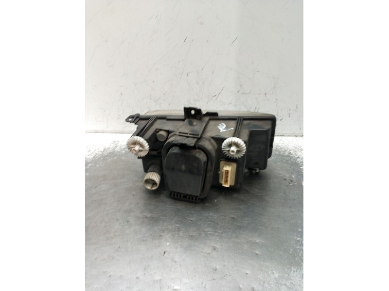Recambio de faro izquierdo para seat ibiza ii (6k1) 1.4 i referencia OEM IAM   1993