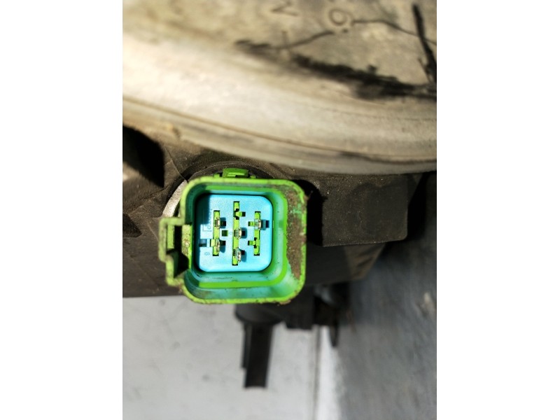 Recambio de faro derecho para ford ka (rb_) 1.3 i referencia OEM IAM   1999