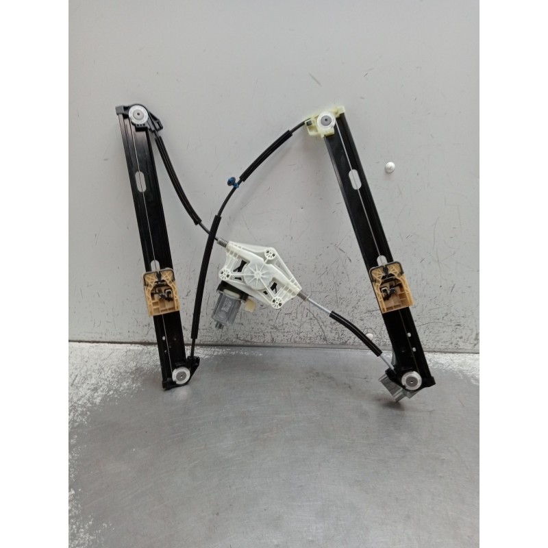 Recambio de elevalunas delantero derecho para seat leon (kl1, klg) 1.5 tsi referencia OEM IAM 5Q0959802C 5P. 5FA837462D 01308220