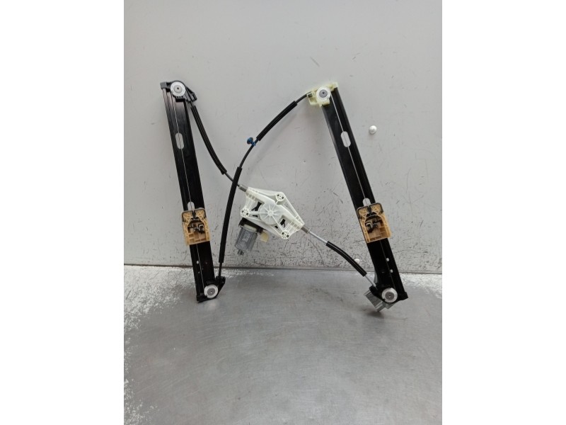 Recambio de elevalunas delantero derecho para seat leon (kl1, klg) 1.5 tsi referencia OEM IAM 5Q0959802C 5P. 5FA837462D 01308220
