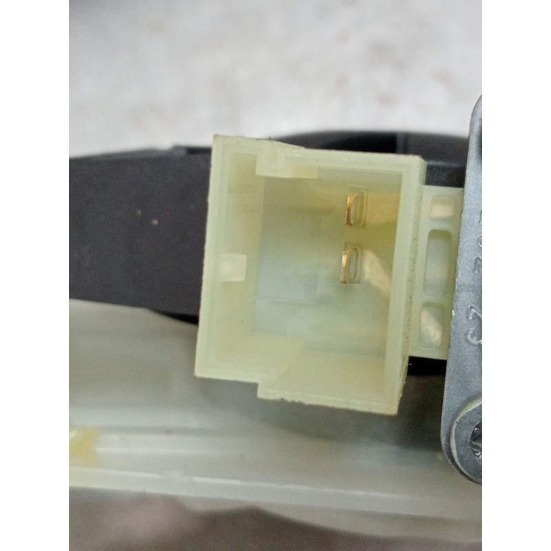 Recambio de elevalunas delantero derecho para seat leon (kl1, klg) 1.5 tsi referencia OEM IAM 5Q0959802C 5P. 5FA837462D 01308220