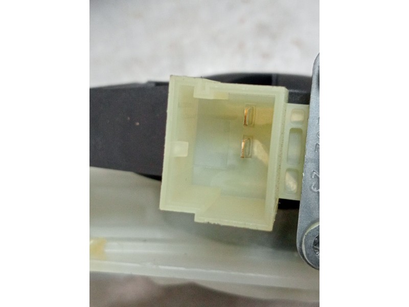 Recambio de elevalunas delantero derecho para seat leon (kl1, klg) 1.5 tsi referencia OEM IAM 5Q0959802C 5P. 5FA837462D 01308220