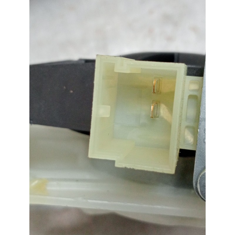 Recambio de elevalunas delantero derecho para seat leon (kl1, klg) 1.5 tsi referencia OEM IAM 5Q0959802C 5P. 5FA837462D 01308220