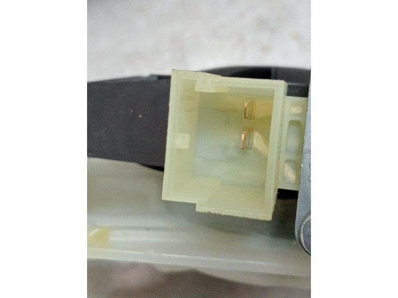 Recambio de elevalunas delantero derecho para seat leon (kl1, klg) 1.5 tsi referencia OEM IAM 5Q0959802C 5P. 5FA837462D 01308220