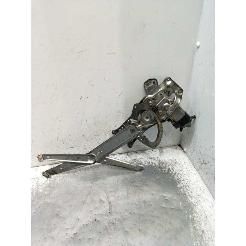 Recambio de elevalunas delantero derecho para opel ascona c (j82) 2.0 i cat (f11, m11, f68, m68) referencia OEM IAM  4P 1986