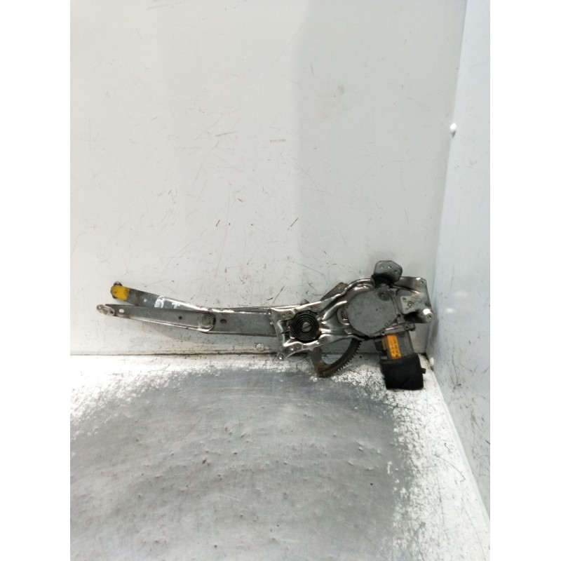 Recambio de elevalunas delantero izquierdo para opel ascona c (j82) 2.0 i cat (f11, m11, f68, m68) referencia OEM IAM   
