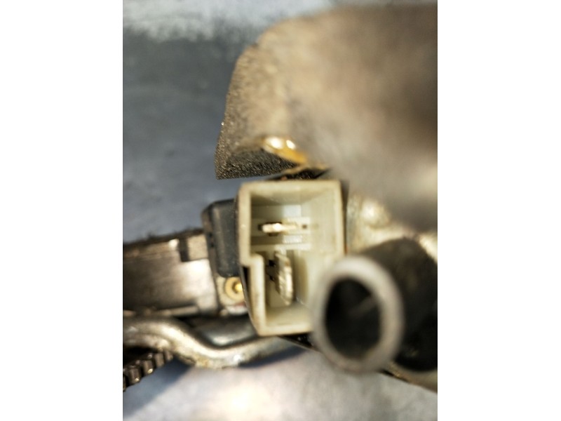 Recambio de elevalunas delantero izquierdo para opel ascona c (j82) 2.0 i cat (f11, m11, f68, m68) referencia OEM IAM   
