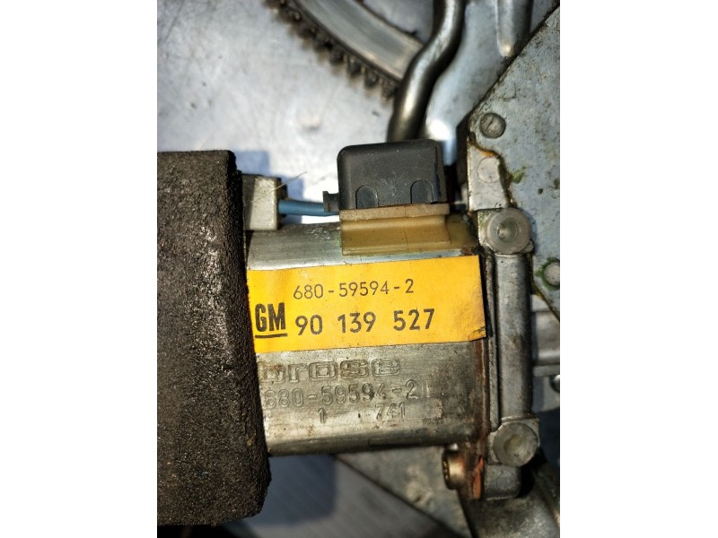 Recambio de elevalunas delantero izquierdo para opel ascona c (j82) 2.0 i cat (f11, m11, f68, m68) referencia OEM IAM   